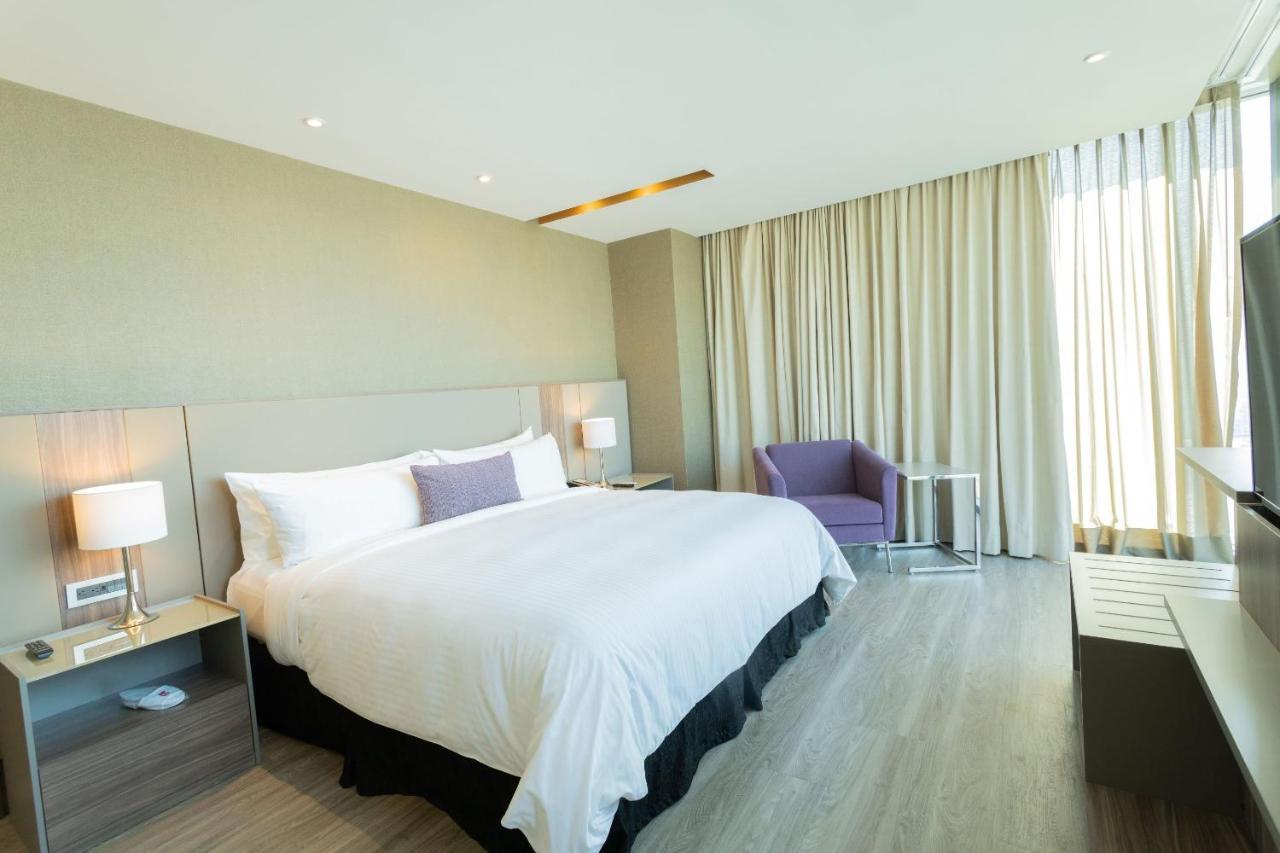 Hotel Camino Real Fashion Drive Monterrey à San Pedro Garza Garcia Extérieur photo A bedroom at the hotel