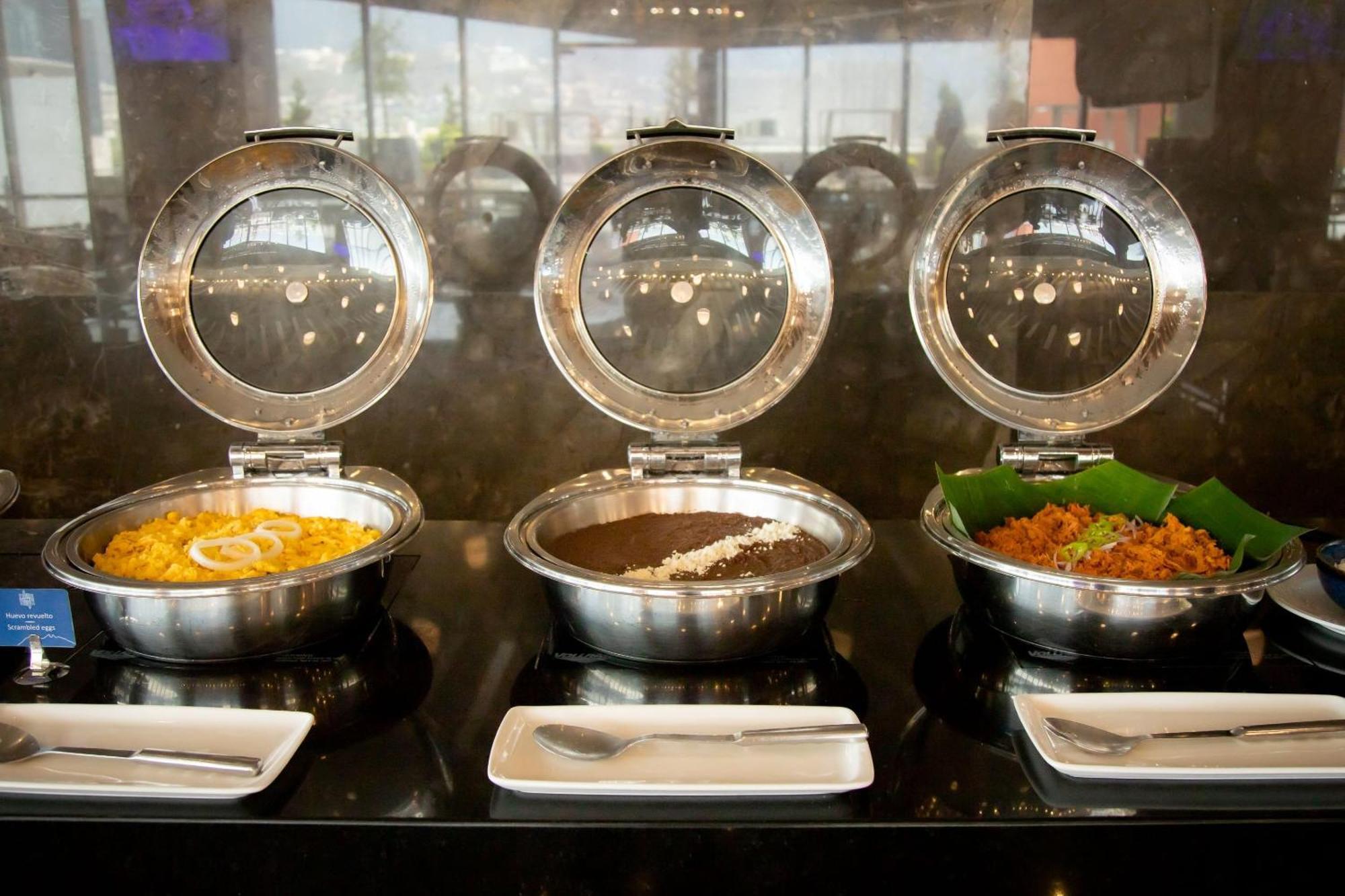 Hotel Camino Real Fashion Drive Monterrey à San Pedro Garza Garcia Extérieur photo A chafing dish